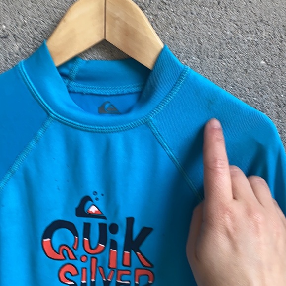 Sz 6 Kids Quiksilver L/S Rashguard UV - Picture 8 of 9